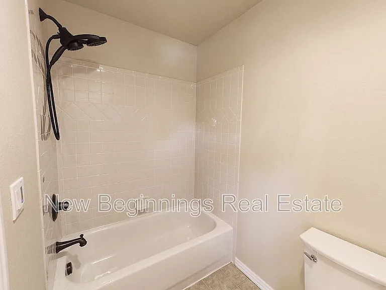 8742 Stony Creek Dr — Photo 29