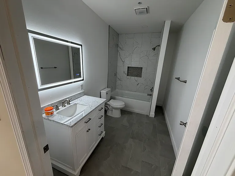 1318 11th Ave #3A — Photo 5