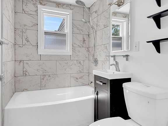 2nd image of 485 Peninsula Boulevard