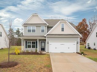 5121 Foxworth Dr, Greensboro, NC 27406