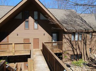 777 Laurelwood #777, Roseland, VA 22967