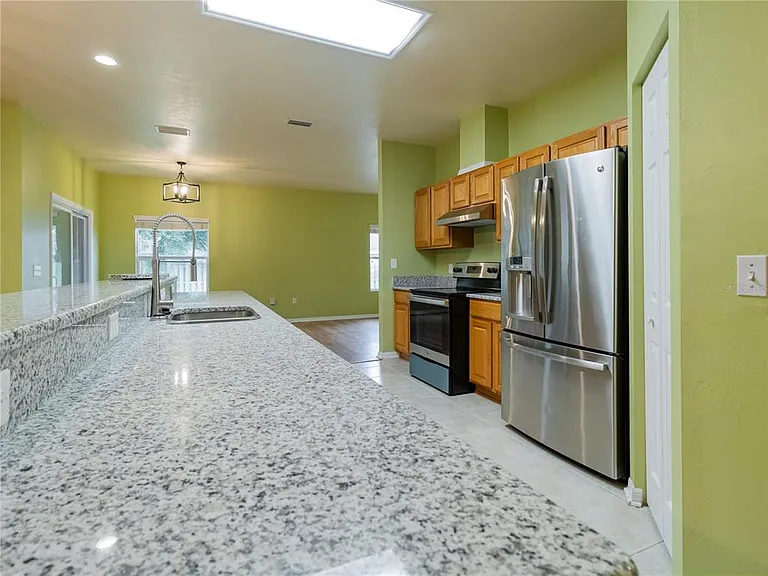 8436 SW 77th Ave — Photo 6