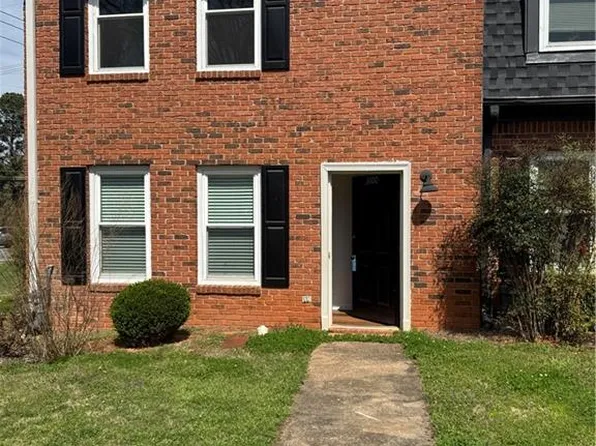 3100 Duvall Pl NW, Kennesaw, GA 30144