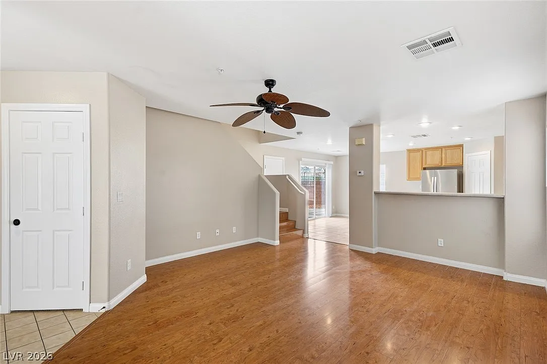 4 bed, 2.5 bath, 1747 sqft, $2,195 — Photo 4