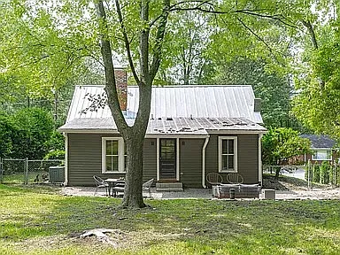 406 Green St — Photo 70