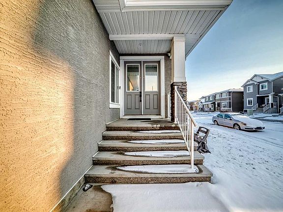 4th image of 2 N Chelsea Bay