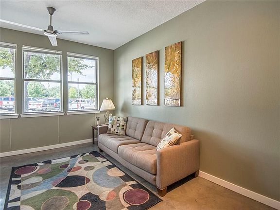 3rd image of 201 W Lancaster Ave Unit 116