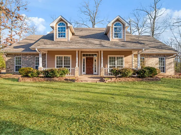 126 Hidden Lake Dr, Powderly, TX 75473