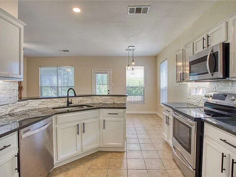 1107 Middle Brook Dr — Photo 12