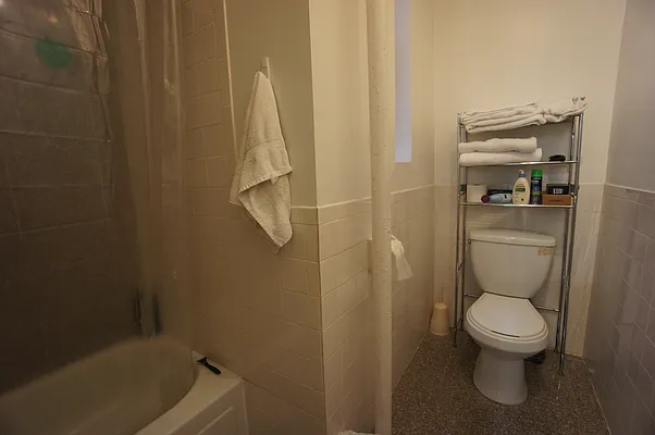 Rented by Compass | media 7