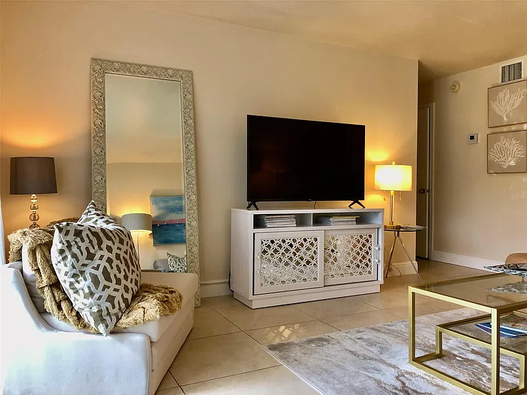 6407 Bay Club Dr #1 — Photo 19