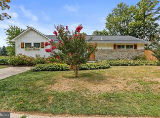 7518 Far Hills Dr, Towson, MD 21286