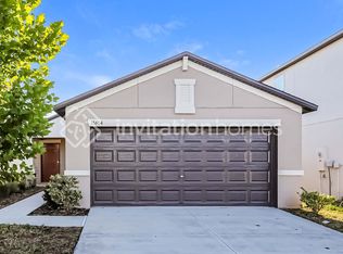 15604 Greenleaf Bay St, Sun City Center, FL 33573