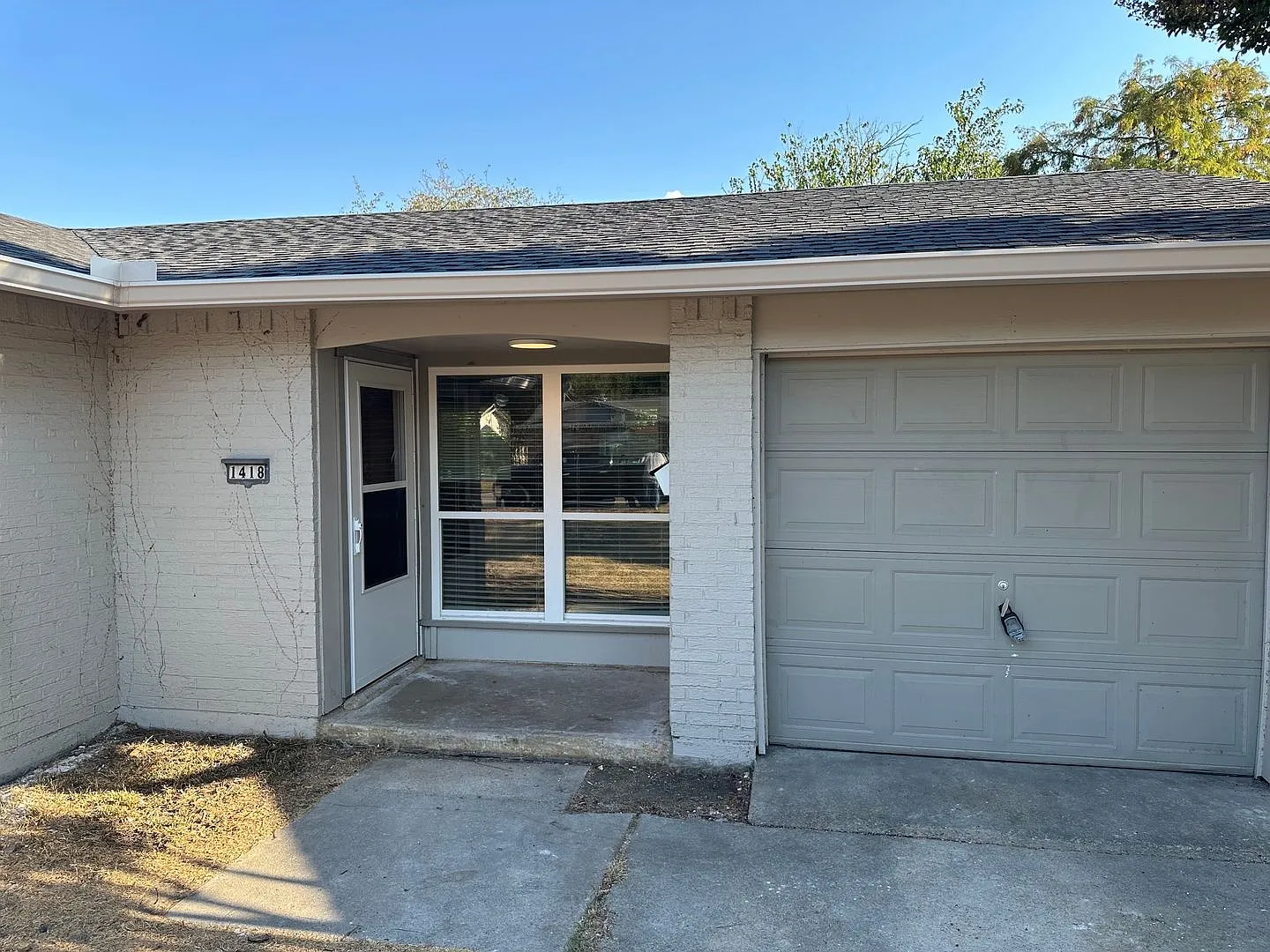 1418 Homestead — Photo 3