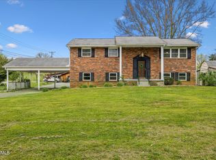 7001 Washington Pike, Corryton, TN 37721