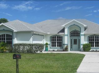 2225 SE 2nd Ter, Cape Coral, FL 33990