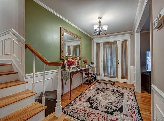 3rd image of 3311 Deerwood Dr
