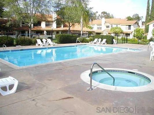 1651 S Juniper St #225 — Photo 28