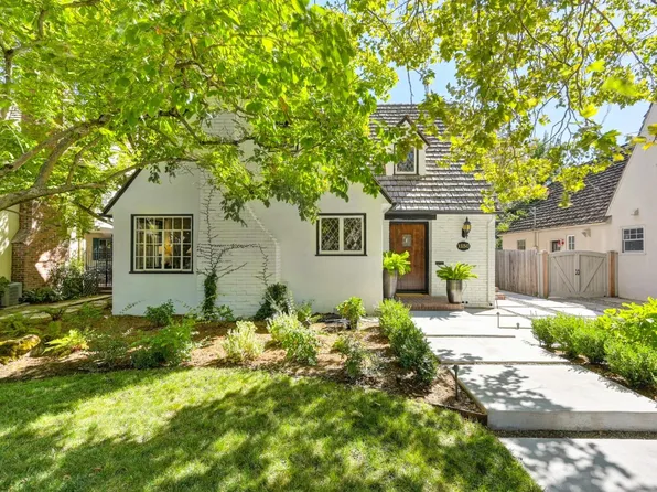 1130 Robertson Way, Sacramento, CA 95818