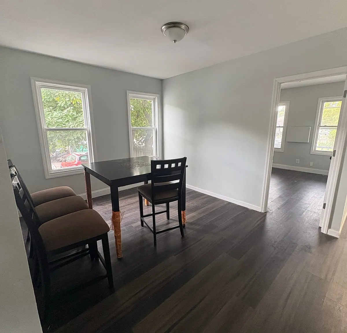 3 bed, 1000 sqft, $2,450 — Photo 4