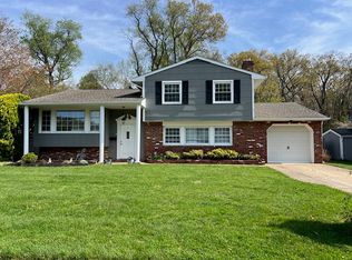 5 Purdue Dr, Riverside, NJ 08075