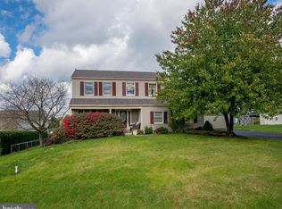 424 Golden Dr, Blandon, PA 19510