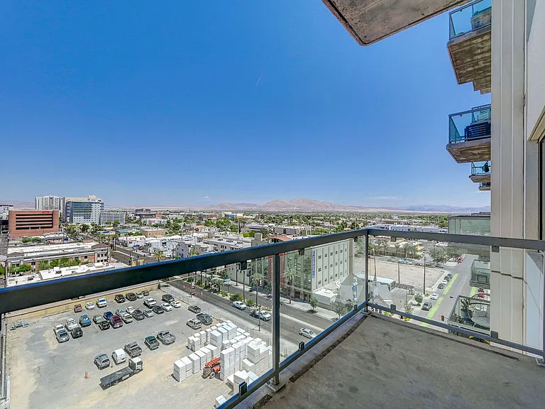 900 Las Vegas Blvd S #816 — Photo 31