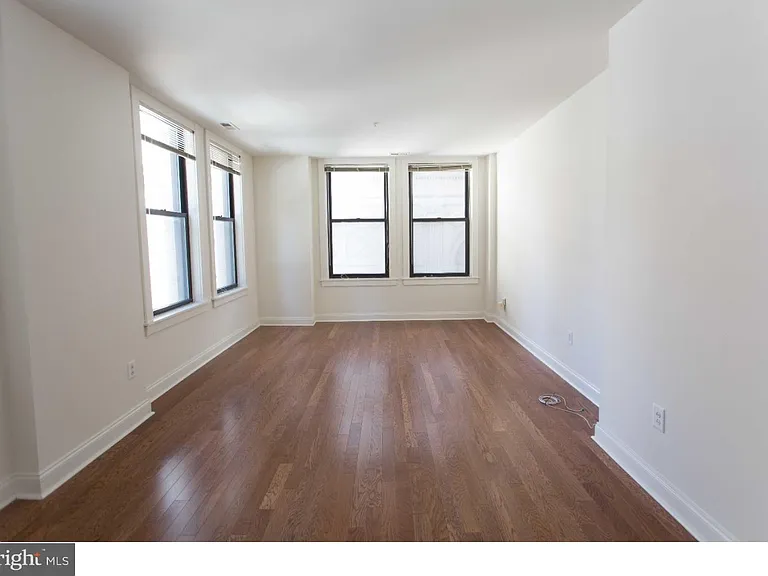 1411-4 Walnut St #804 — Photo 10