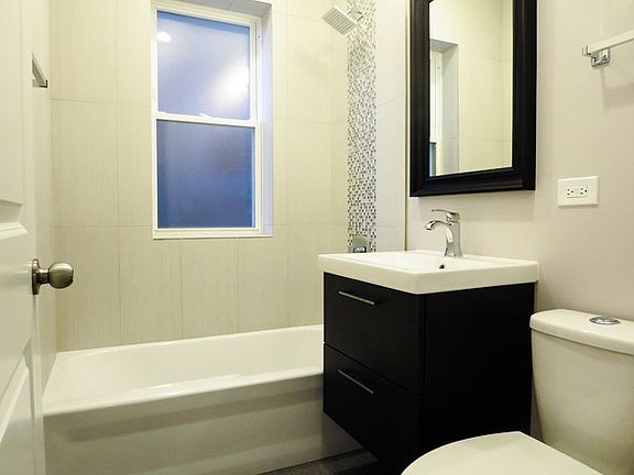 3rd image of 4857 N Lawndale Ave APT 102