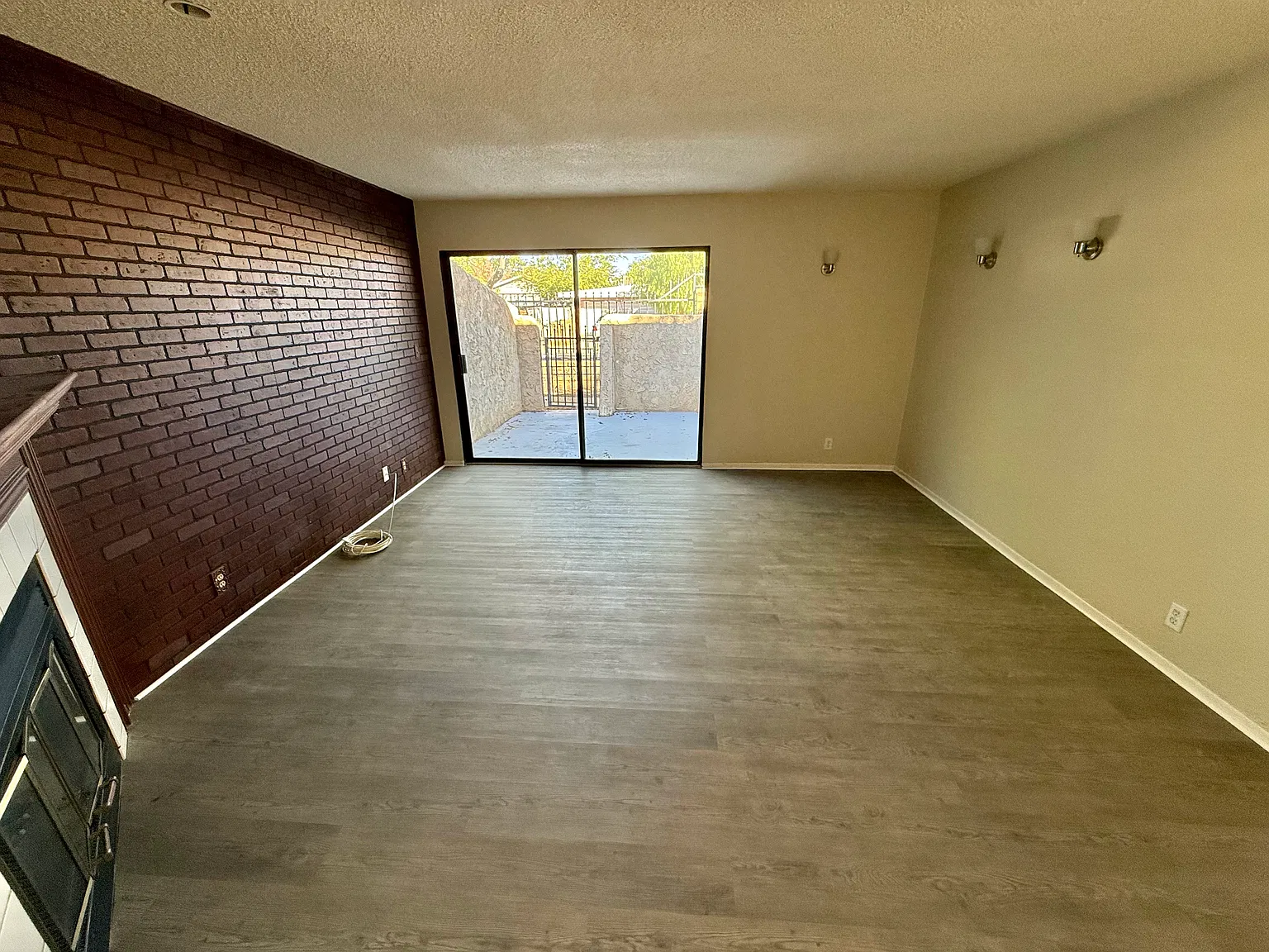 2 bed, 1380 sqft, $1,950 — Photo 3