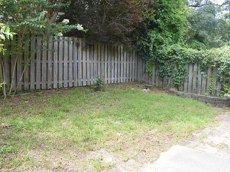 5006 Carleton Dr #66 — Photo 17