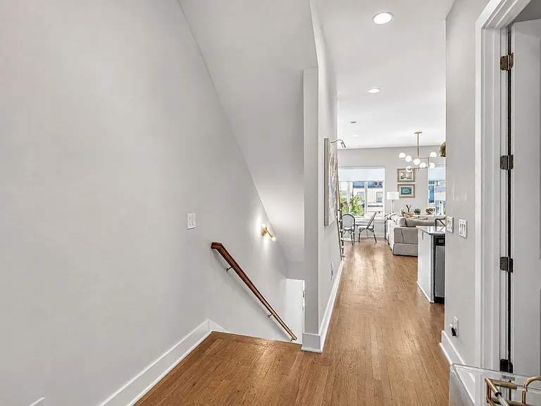 1007A Alice St — Photo 20