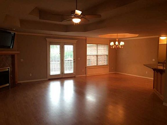 5th image of 11323 Club House Pkwy