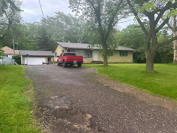 3rd image of 2757 Hadley Ave N