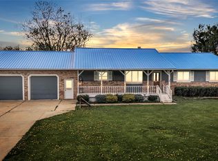 1081 S Gale Rd, Davison, MI 48423