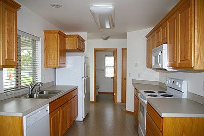 5th image of 711 2nd St #B