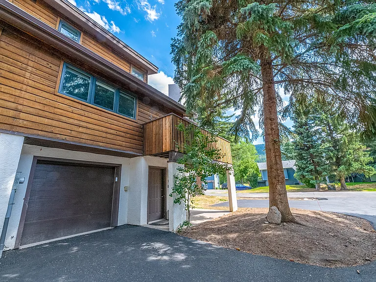 83 Larkspur Ln #B — Photo 30