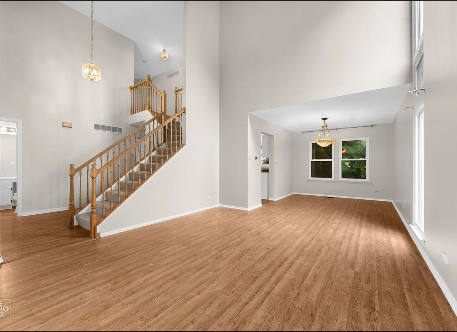4 bed, 2.5 bath, 2034 sqft, $3,300 — Photo 2