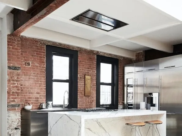 135 Hudson Street image 1 of 5