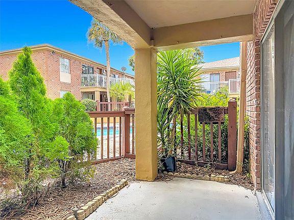 3rd image of 476 BANYON TREE CIRCLE #104