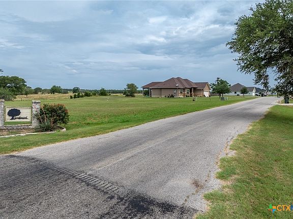 3rd image of 326 Creekwood Dr