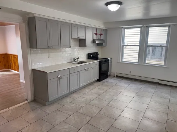 1050 Birkbeck St #1050, Freeland, PA 18224