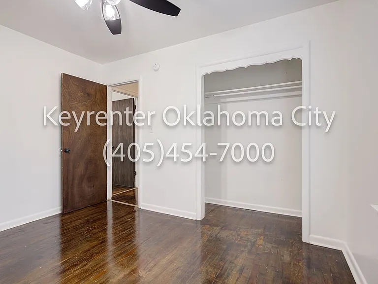 1524 Rowena Ln — Photo 29