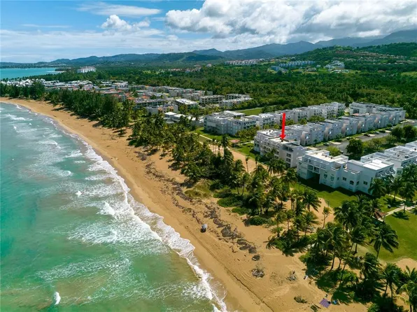 101 Bosque Del Mnr #A, Rio Grande, PR 00745