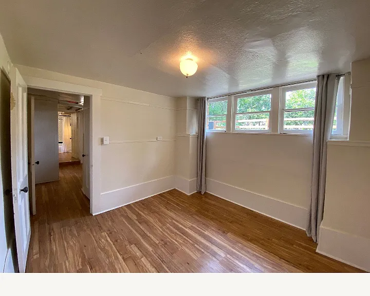 747 12th St — Photo 26