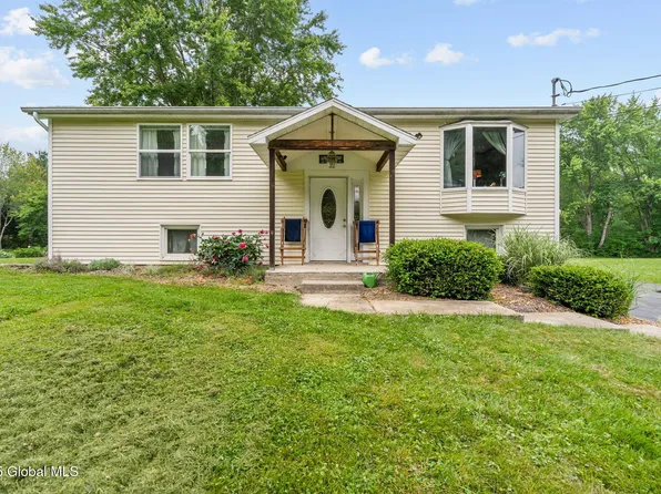 13 Willow Lane, Mechanicville, NY 12118