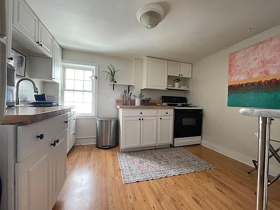 Kitchen (note: the apartment comes unfurnished)