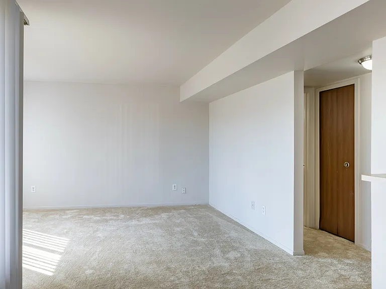 Warren Village Apartments — Photo 8