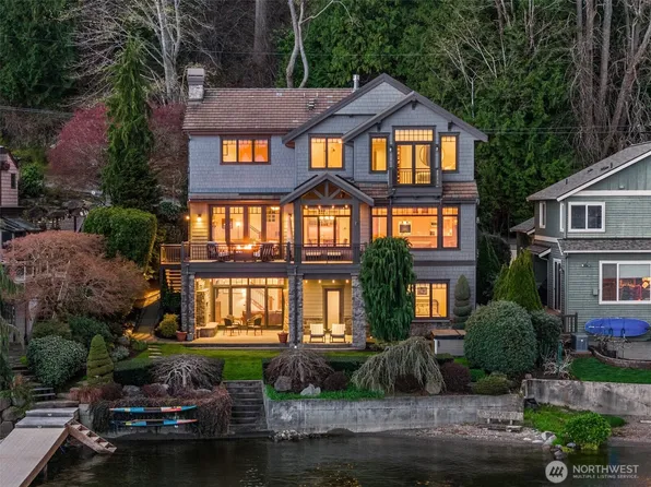 1400 W Lake Sammamish Parkway NE, Bellevue, WA 98008
