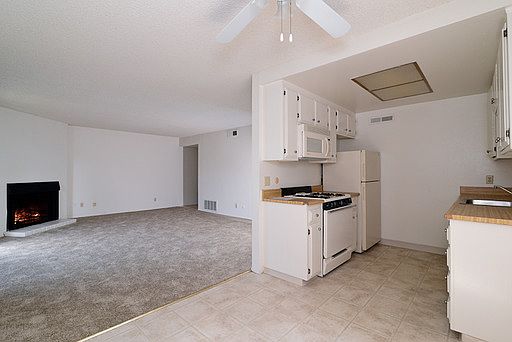 5th image of 2650 Matheson Way APT D